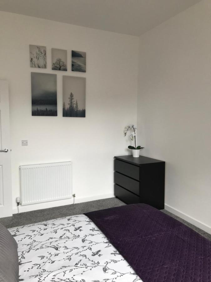 Carvetii - Edward House A - 2 Dbl Bed 1St Floor Flat Leilighet Dunfermline Eksteriør bilde